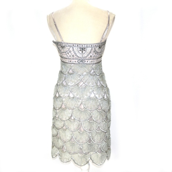 SUE WONG Silver Beaded Scalloped Cocktail Dress - Picture 3 of 8